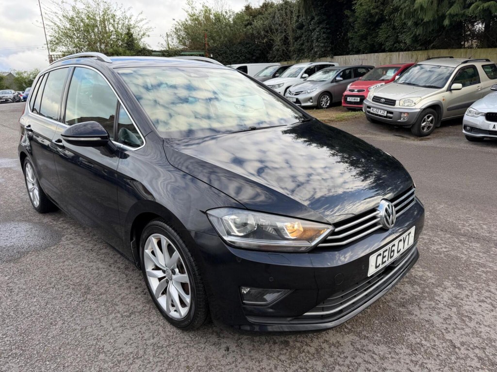 2016 Volkswagen GOLF SV